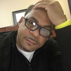 Meet your Posher, Derrick